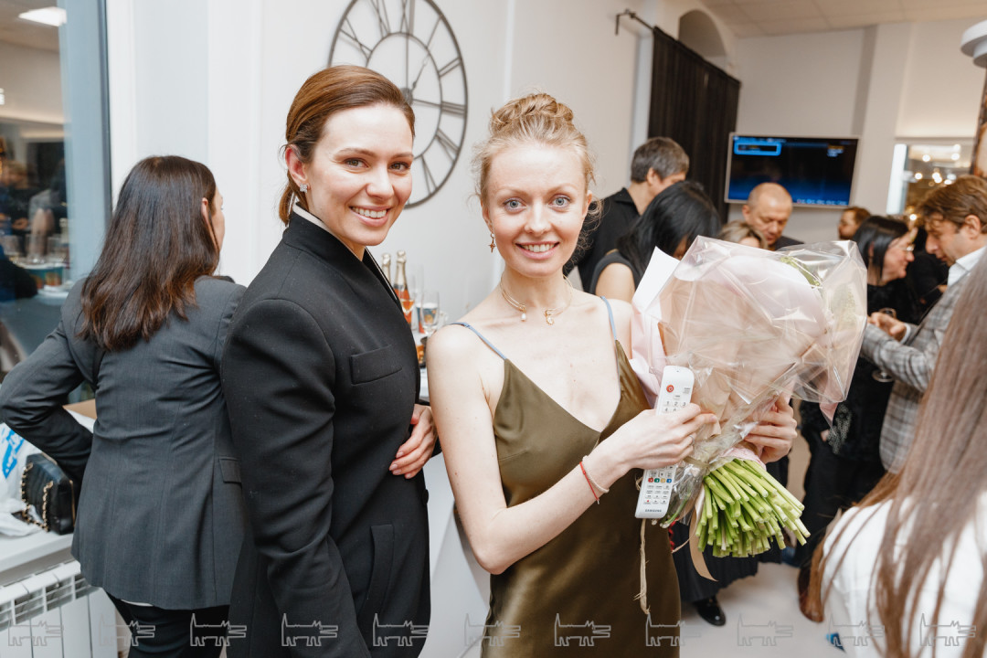 Марика Абдразакова, Евгения Долматова