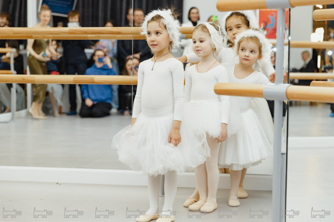 Мирослава Сергеева, Вероника Новинская, Крылова Марта, Александра У