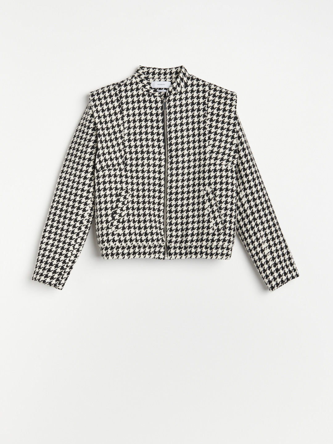 Куртка-бомбер, 4 999 руб.