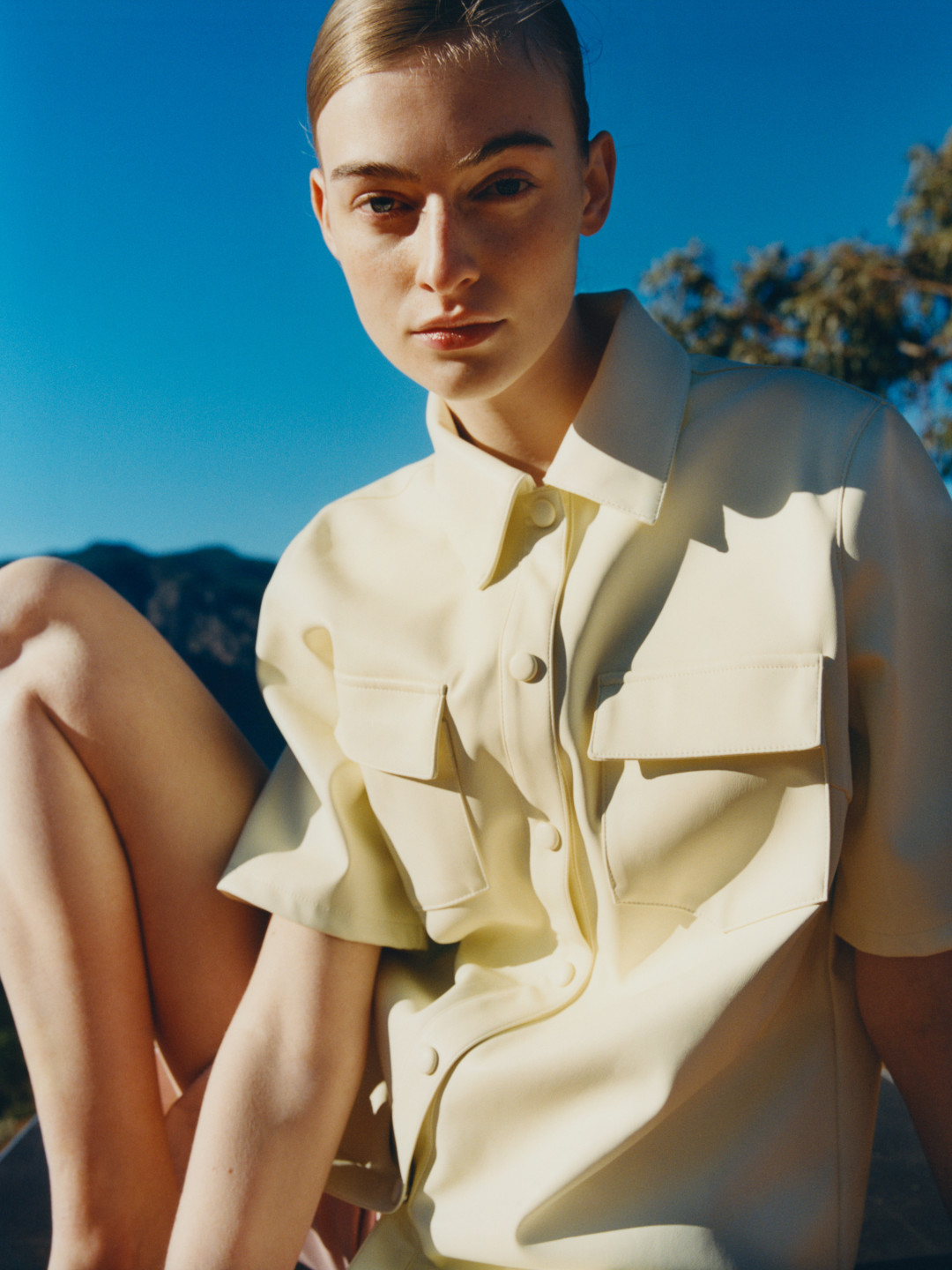 Рубашка из искусственной кожи, 2 499 руб.