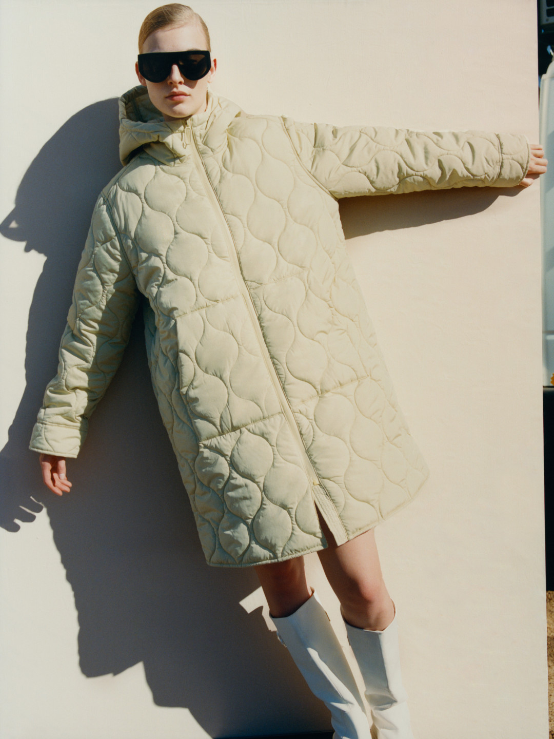 Пальто с утеплителем из переработанного материала, 3 499 руб.