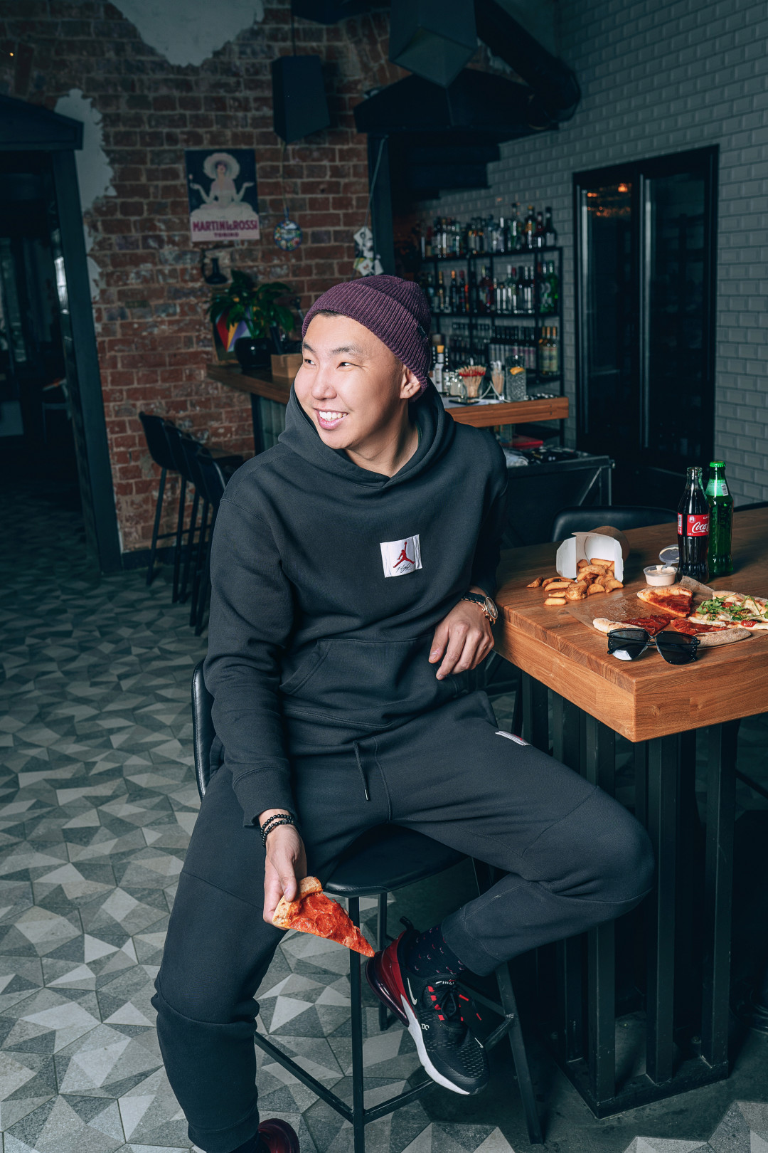 Сергей Тимофеев, 26 лет Директор развлекательного шоу Good Night К тридцати годам хотелось бы достичь тех целей, которые были поставлены для команды и