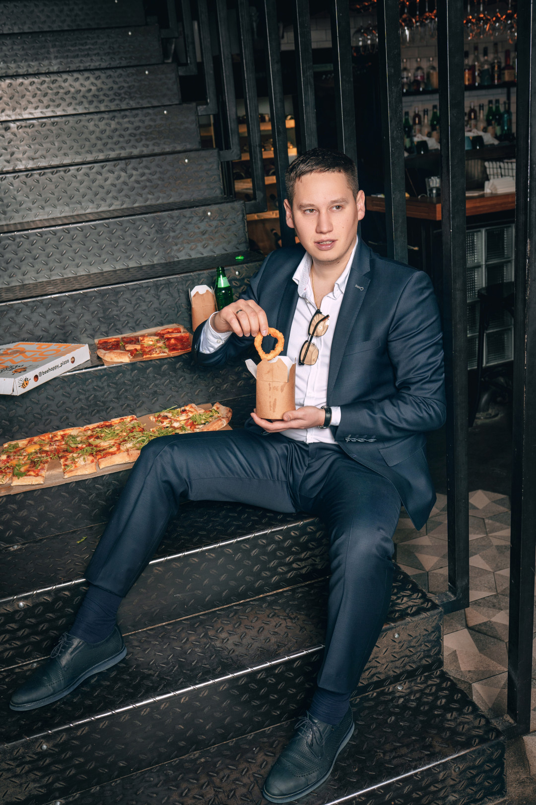 Игорь Здышев, 29 лет Генеральный директор агентства недвижимости «Офис продаж» Я считаю, что это уникальная возможность – быть молодым. Тебе открыты