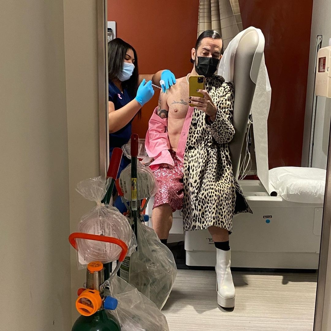 Образ для второй порции вакцины коронавируса