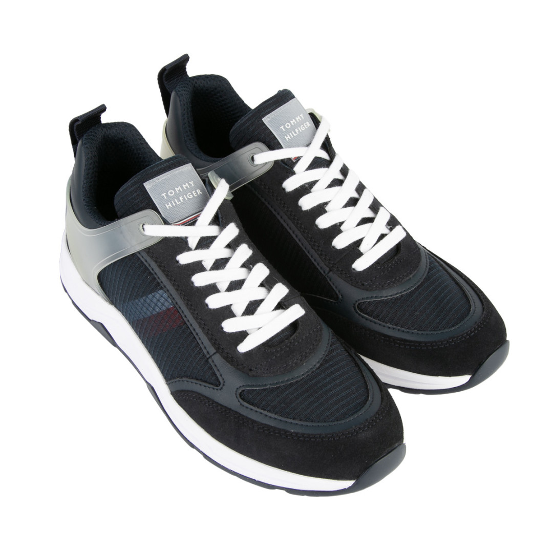 Tommy Hilfiger, Московский универмаг, Московский пр., 205, 207, 220, 8 393 руб.