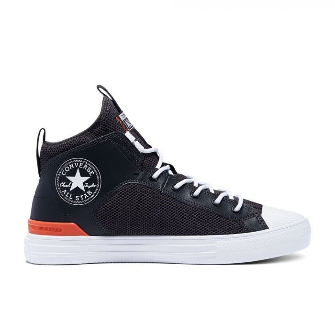 Converse Taylor All Star Ultra Lightweight, «Галерея», Лиговский пр., 30а, 7 800 руб.