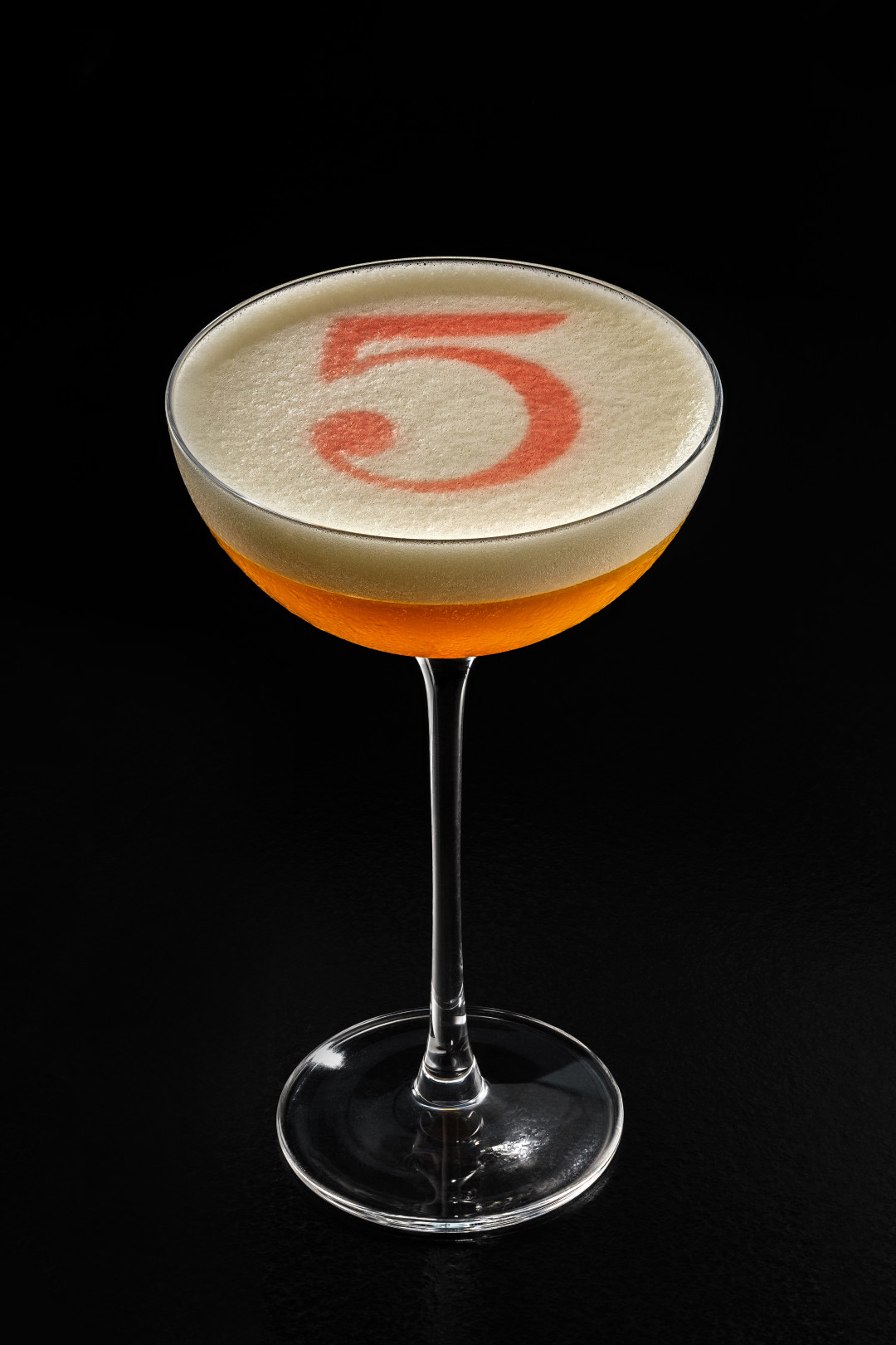 Фигура №5 в золоте