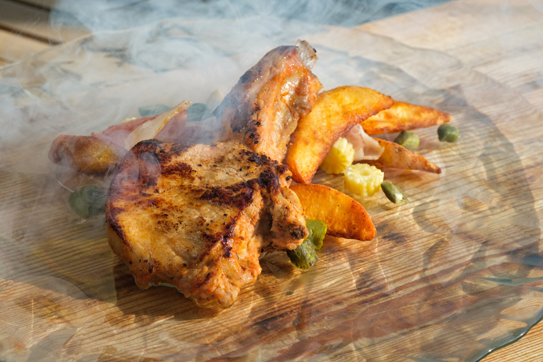 Свинина на кости