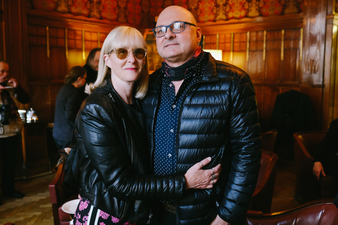 Джоанна Стингрей. Виктор Сологуб