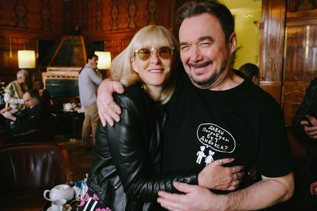 Джоанна Стингрей. Игорь Тихомиров