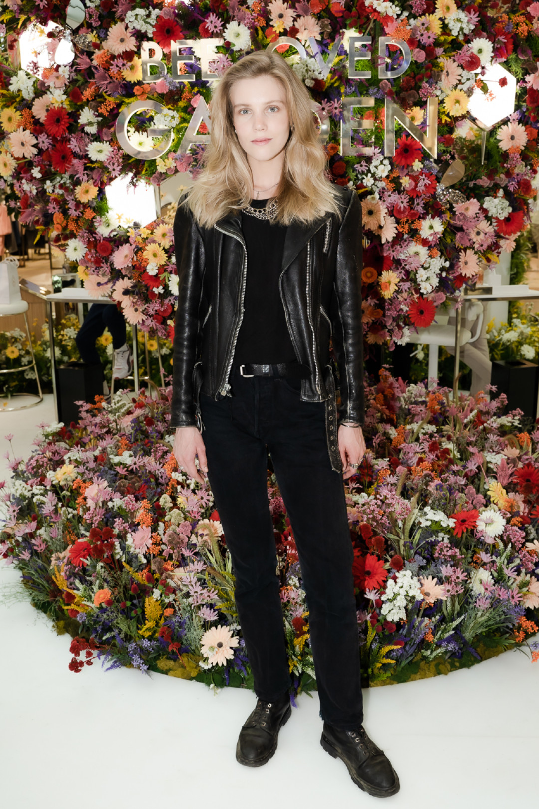 Лиза Серпова