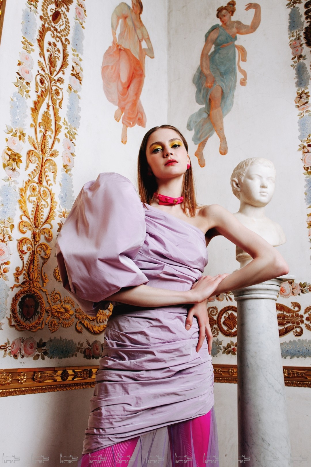 На Анастасии Лукиной: босоножки Stella McCartney (Babochka Nevsky 152), велосипедки Misbhv (Anker Company), платье Atelier Biser.