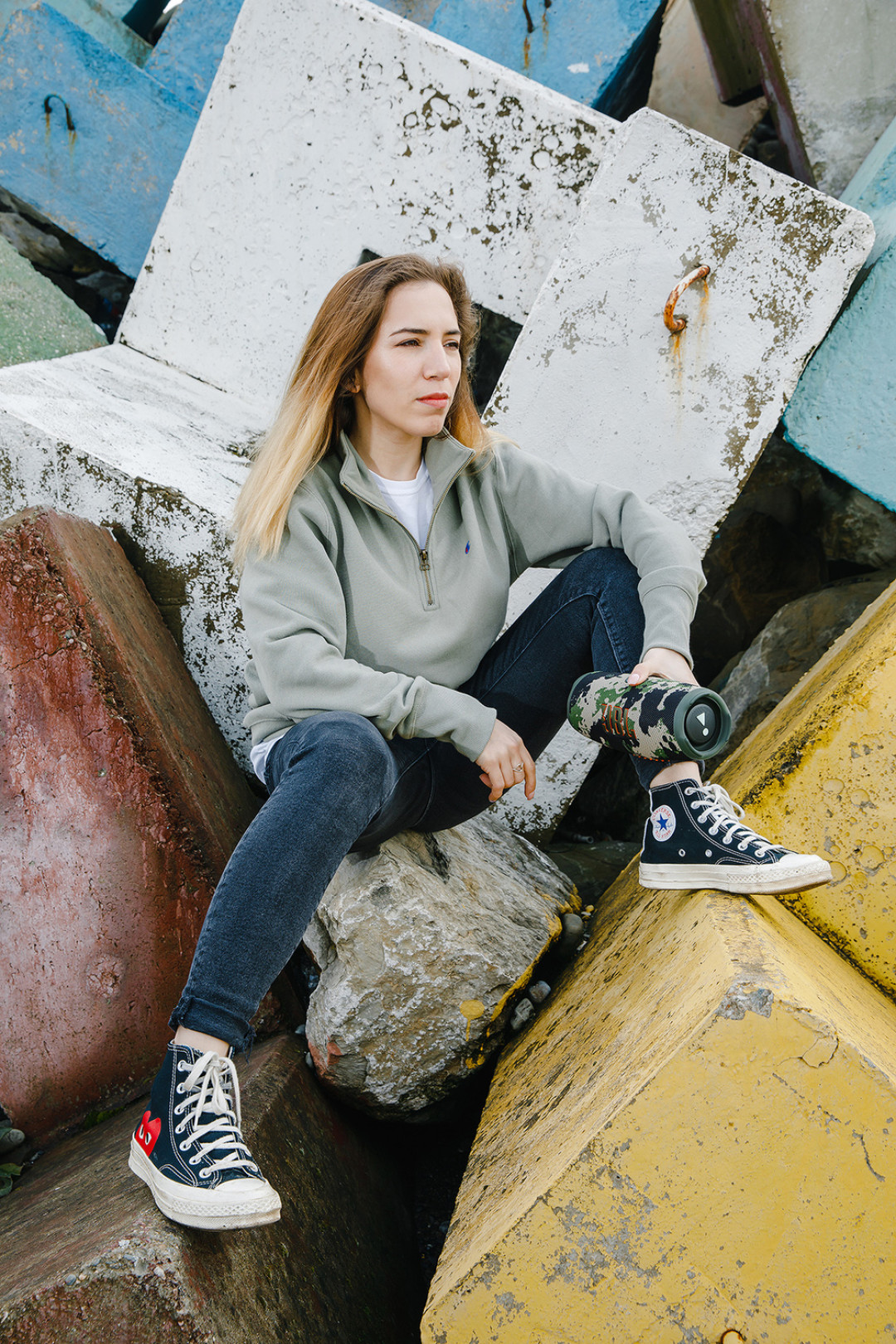 BARBARA, концертный DJ группы ХЛЕБ, основатель вечеринок Лагерь, Амбассадор JBL