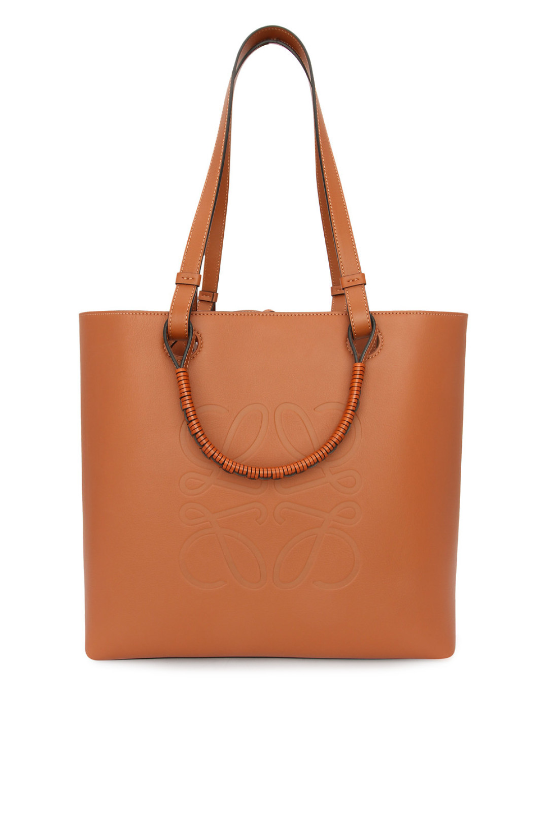 Loewe, Babochka, Невский пр., 36, 152, 153, 218 400 руб.