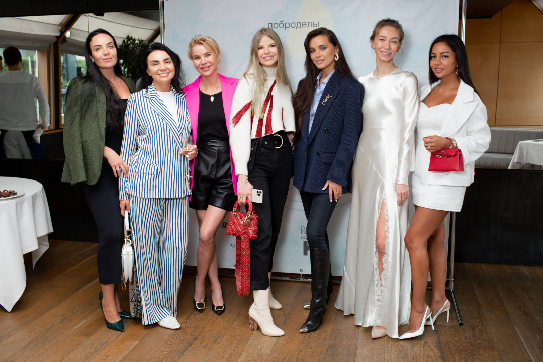 Ирина Складнова, Виктория Портфолио. Жаннет Хангельдиева, Кристина Олешко