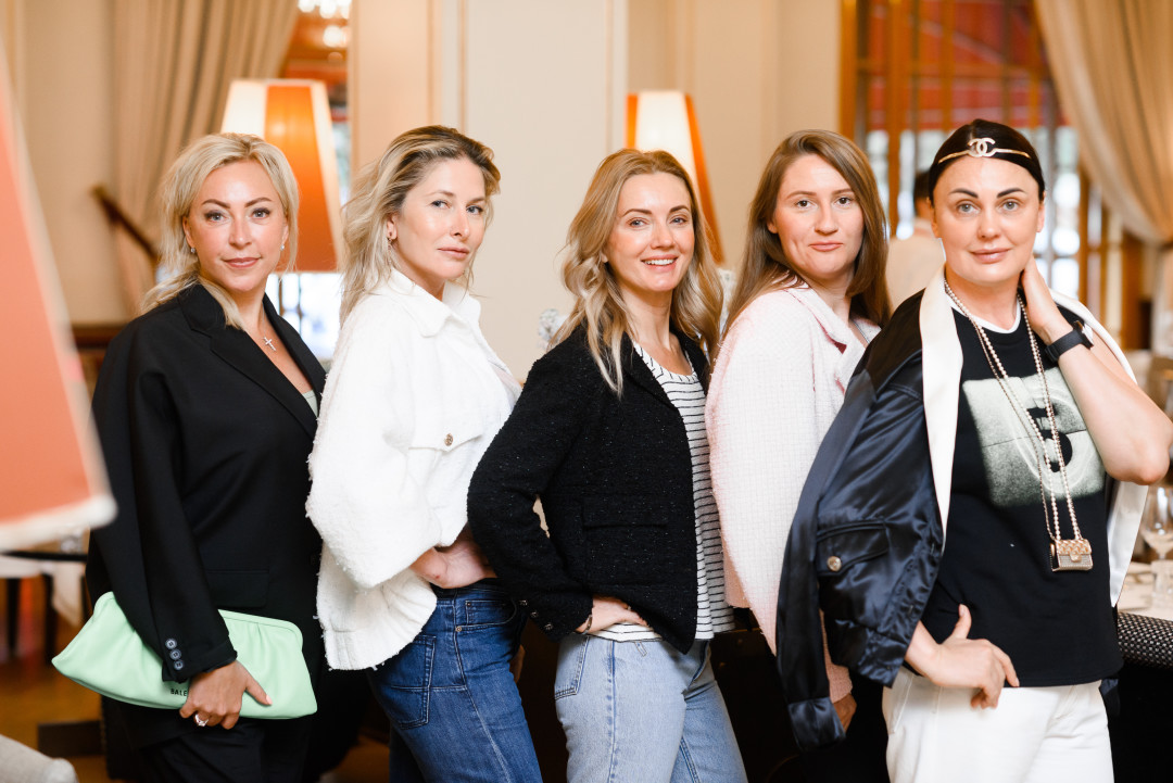 Елена Василенко, Евгения Букато, Людмила Антропова, Марианна Задорожная, Елена Сопина