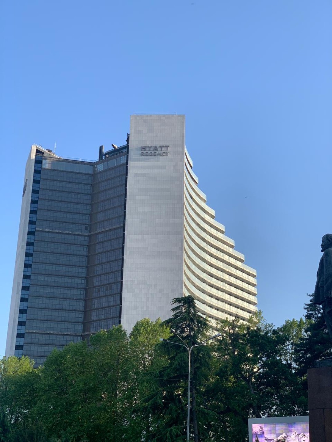 Здание отеля Hyatt Regency Sochi