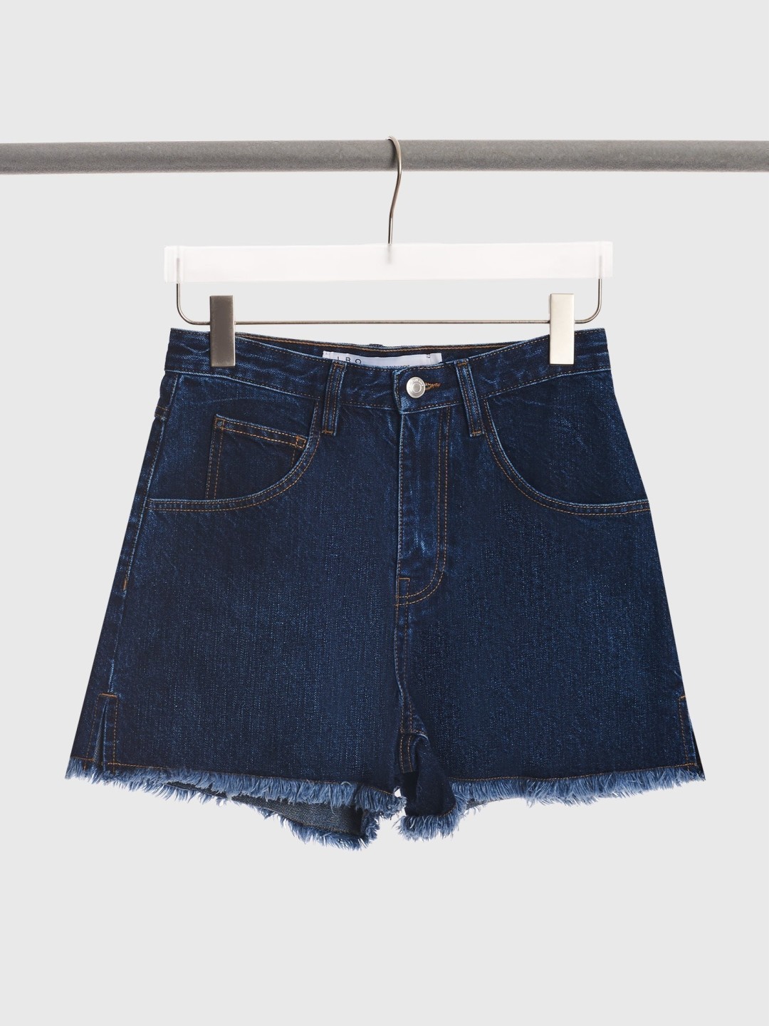 IRO, Au Pont Rouge, наб. реки Мойки, 73, 17 520 руб.