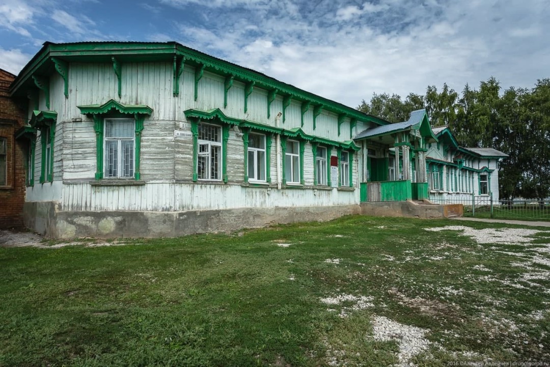 Здание администрации, село Екатериновка