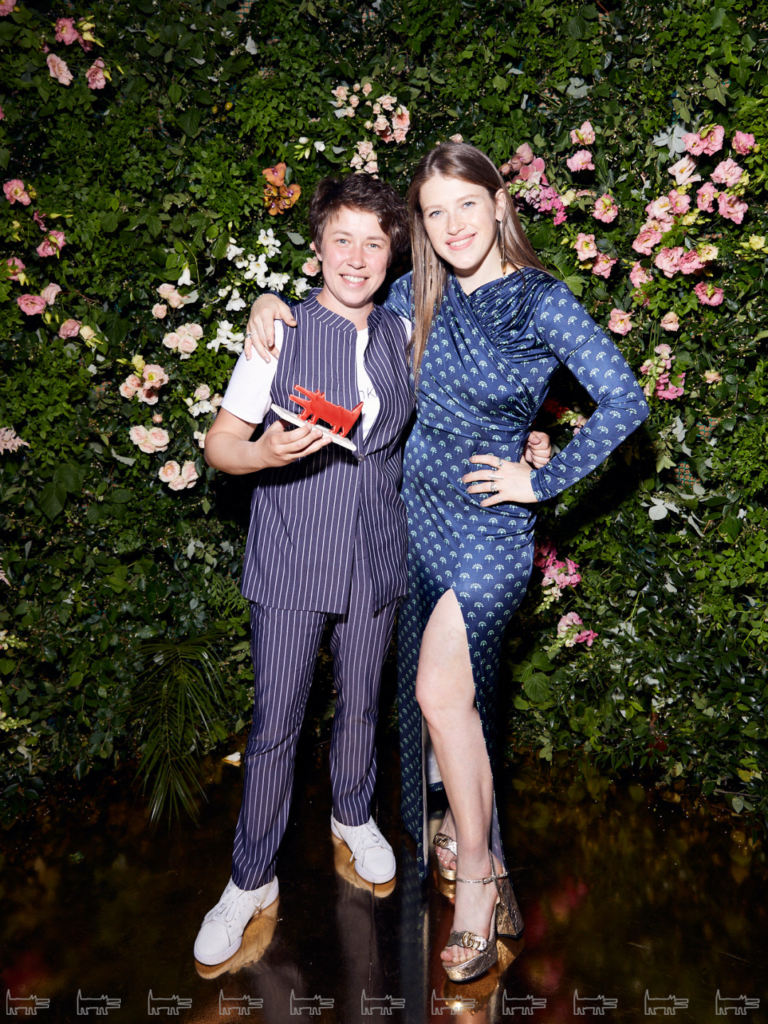 Варвара Шмыкова. Виктория Шутова