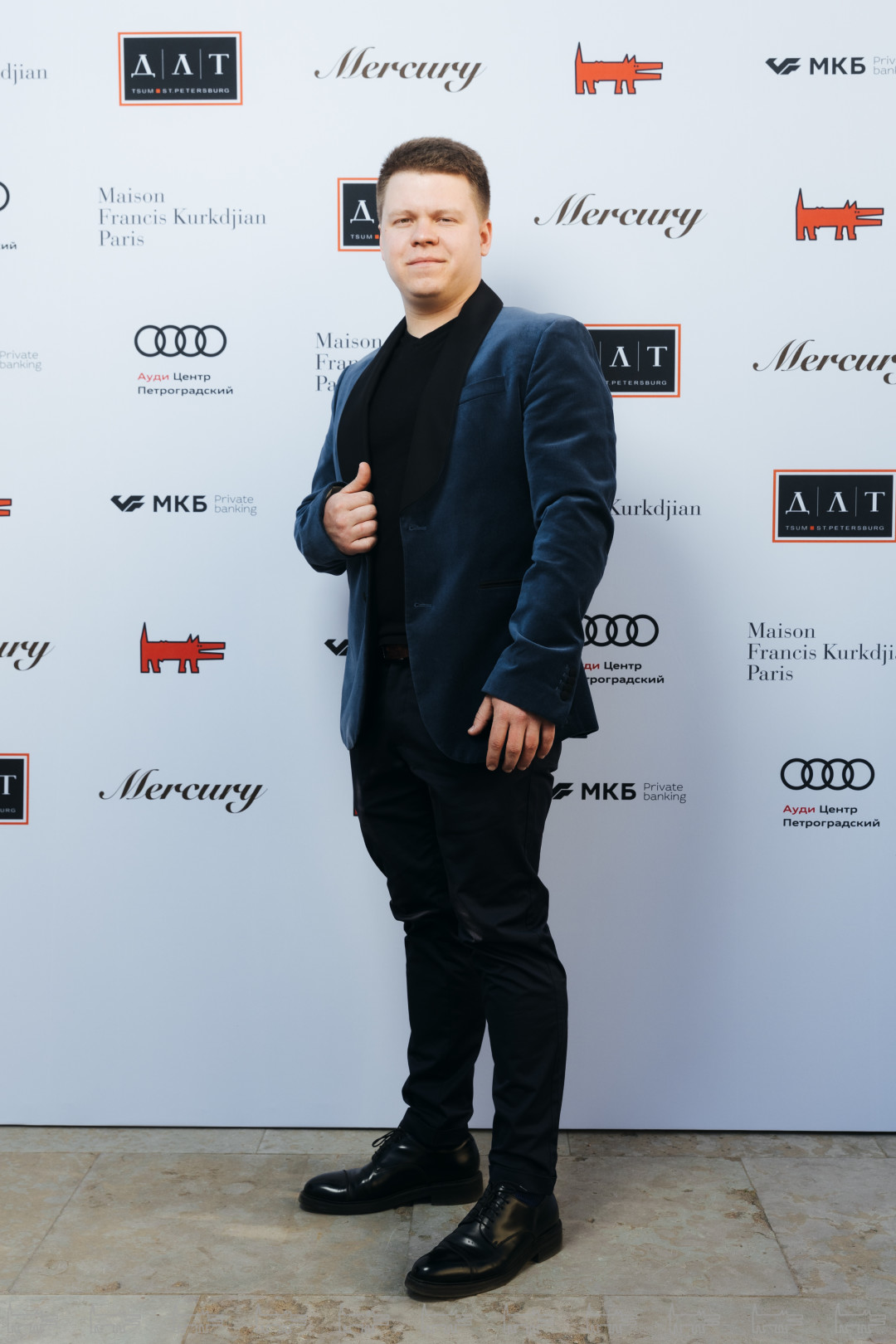 Роман Вологдин