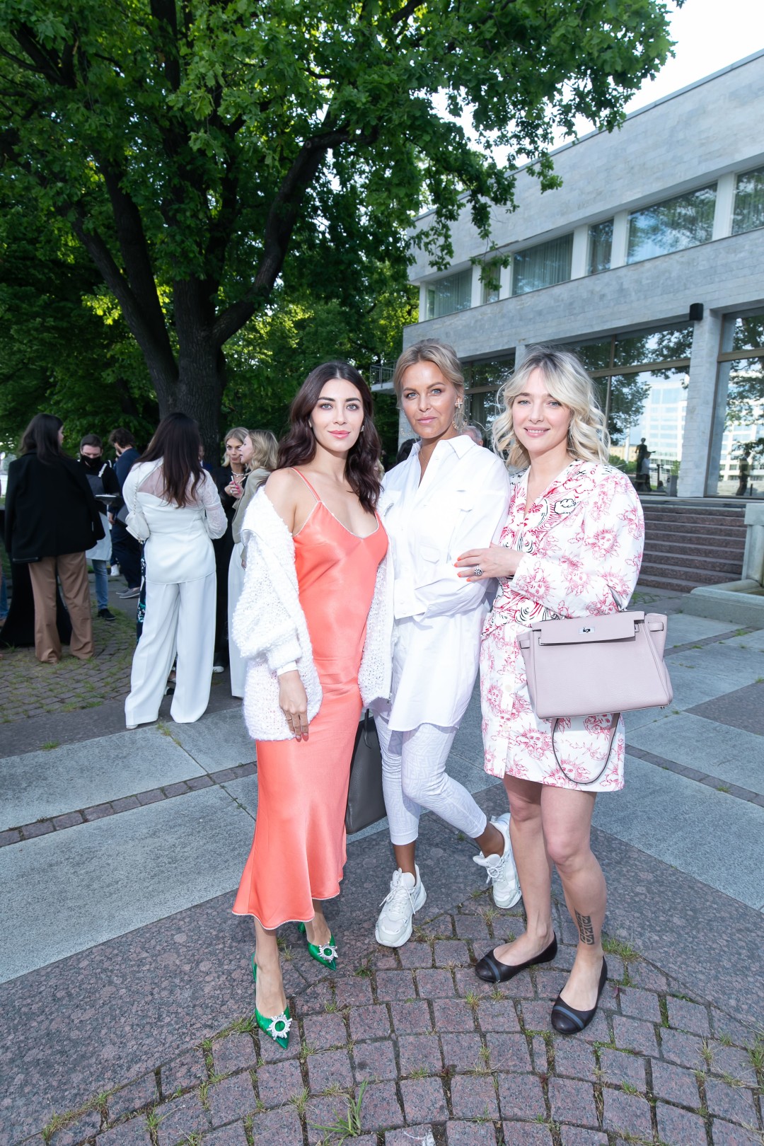 Юлия Жукова, Елена Ложечко, Дарья Абросимова