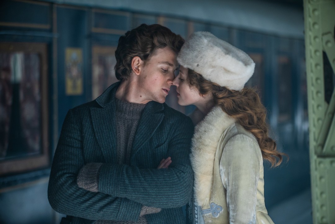 кадр из фильма «Серебряные коньки»