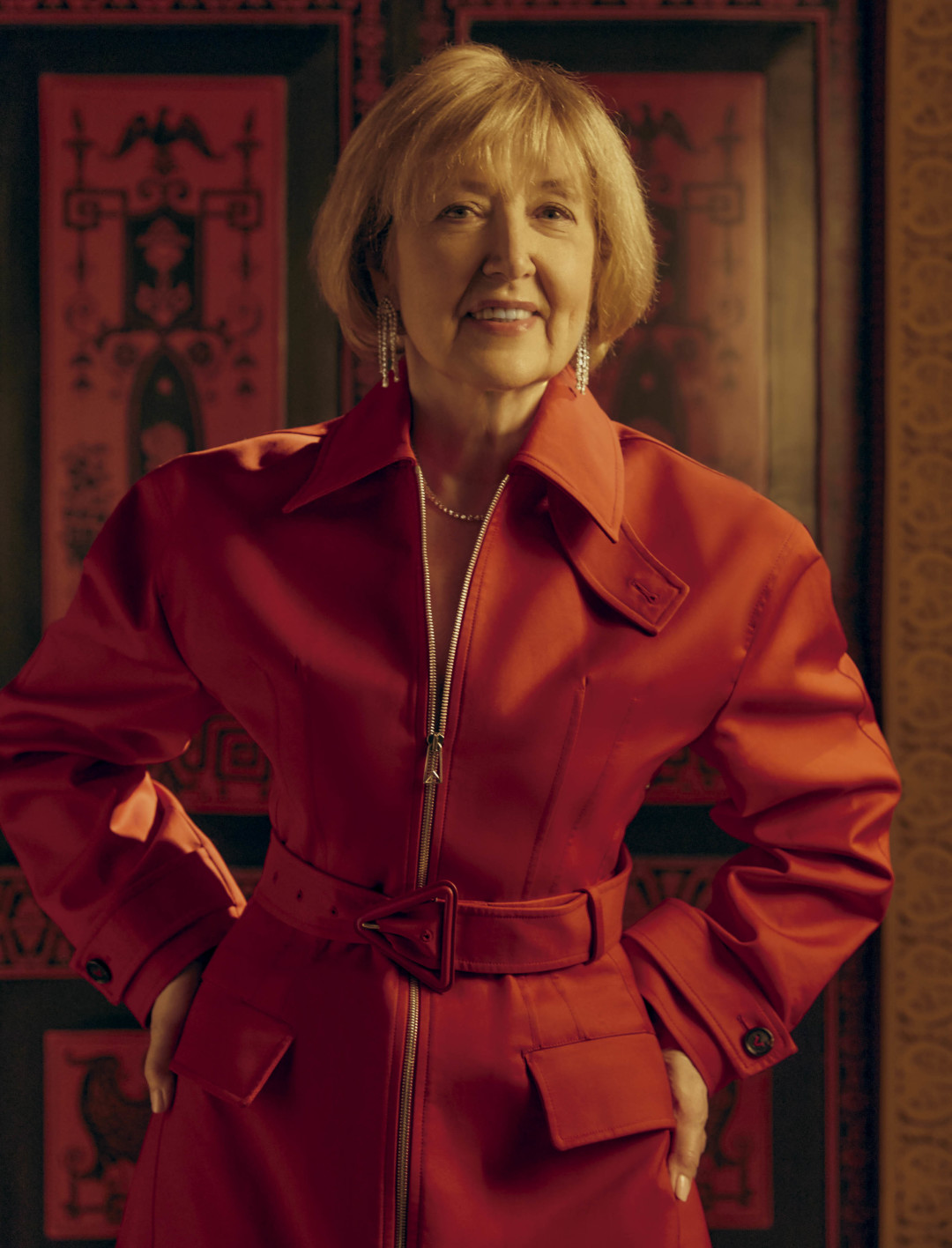 Плащ Bottega Veneta (ДЛТ), колье и серьги Mercury, коллекция Classic