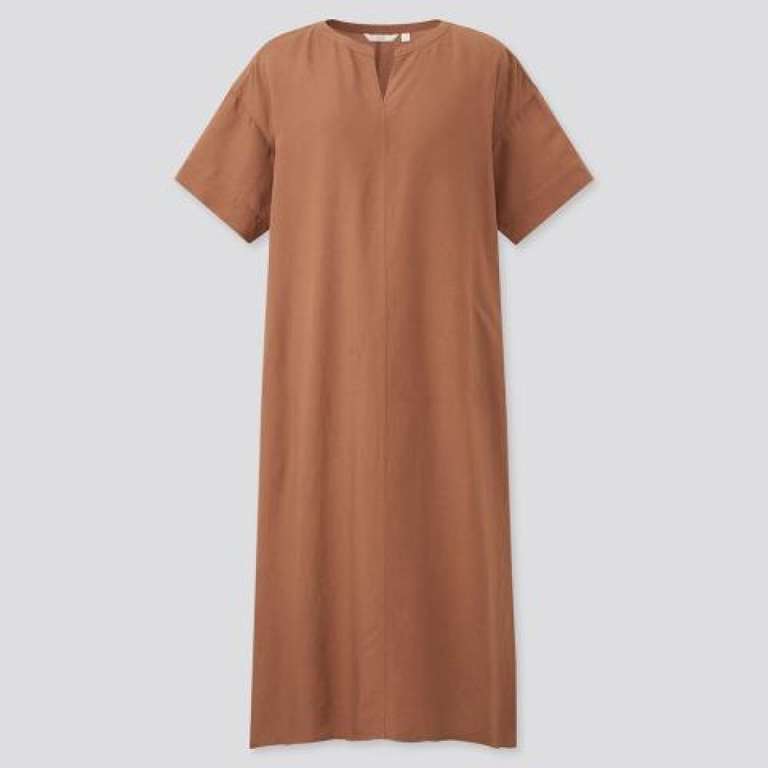 Uniqlo, «Галерея», Лиговский пр., 30а, Каменноостровский пр. 37, литера А, 2 999 руб.