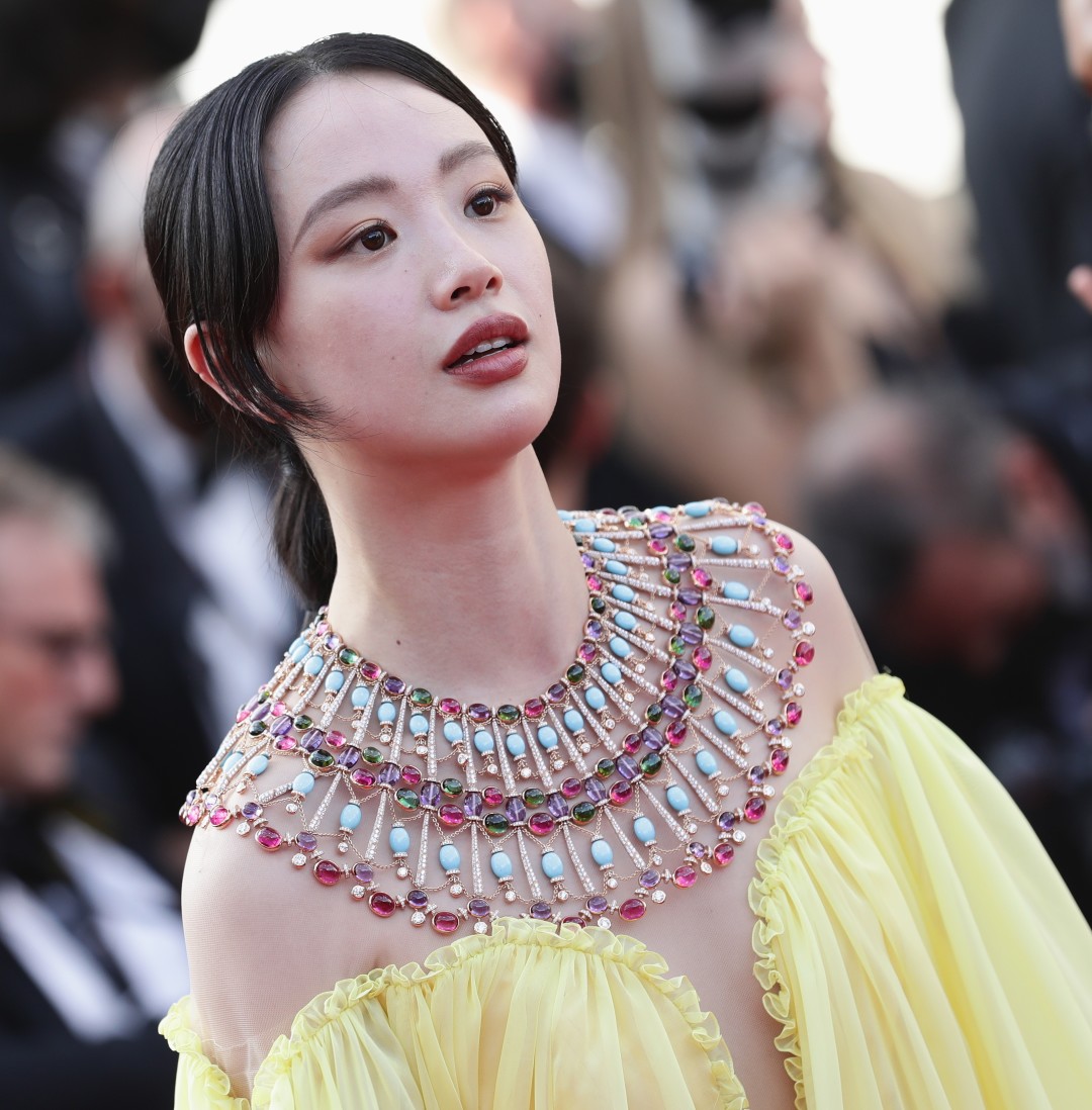 Ли Менг в украшениях Bvlgari