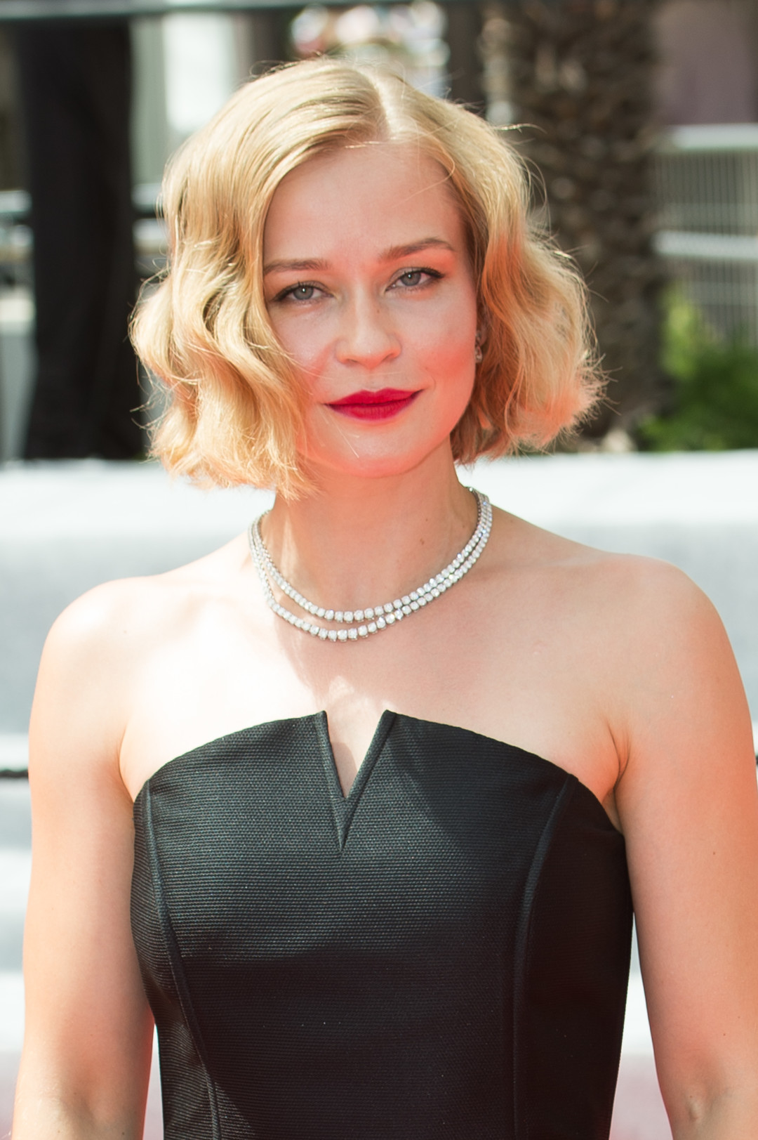 Юлия Пересильд в Tegin и украшениях Mercury