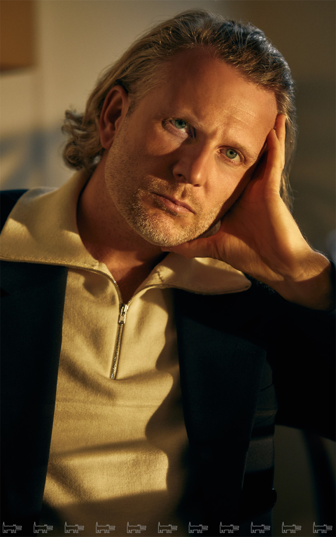 Блейзер и поло Sandro