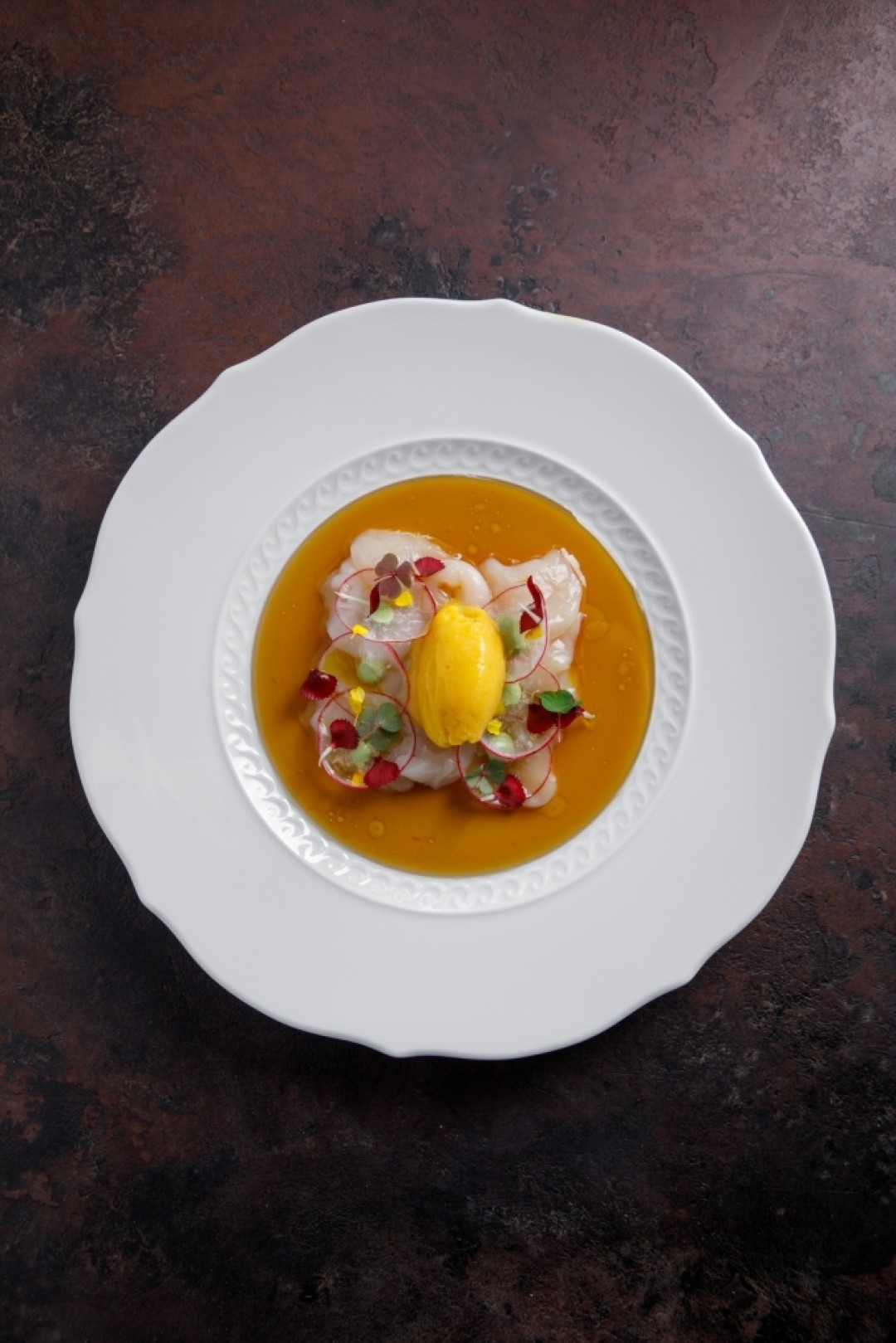 Гребешок с сорбетом из кумквата и шисо