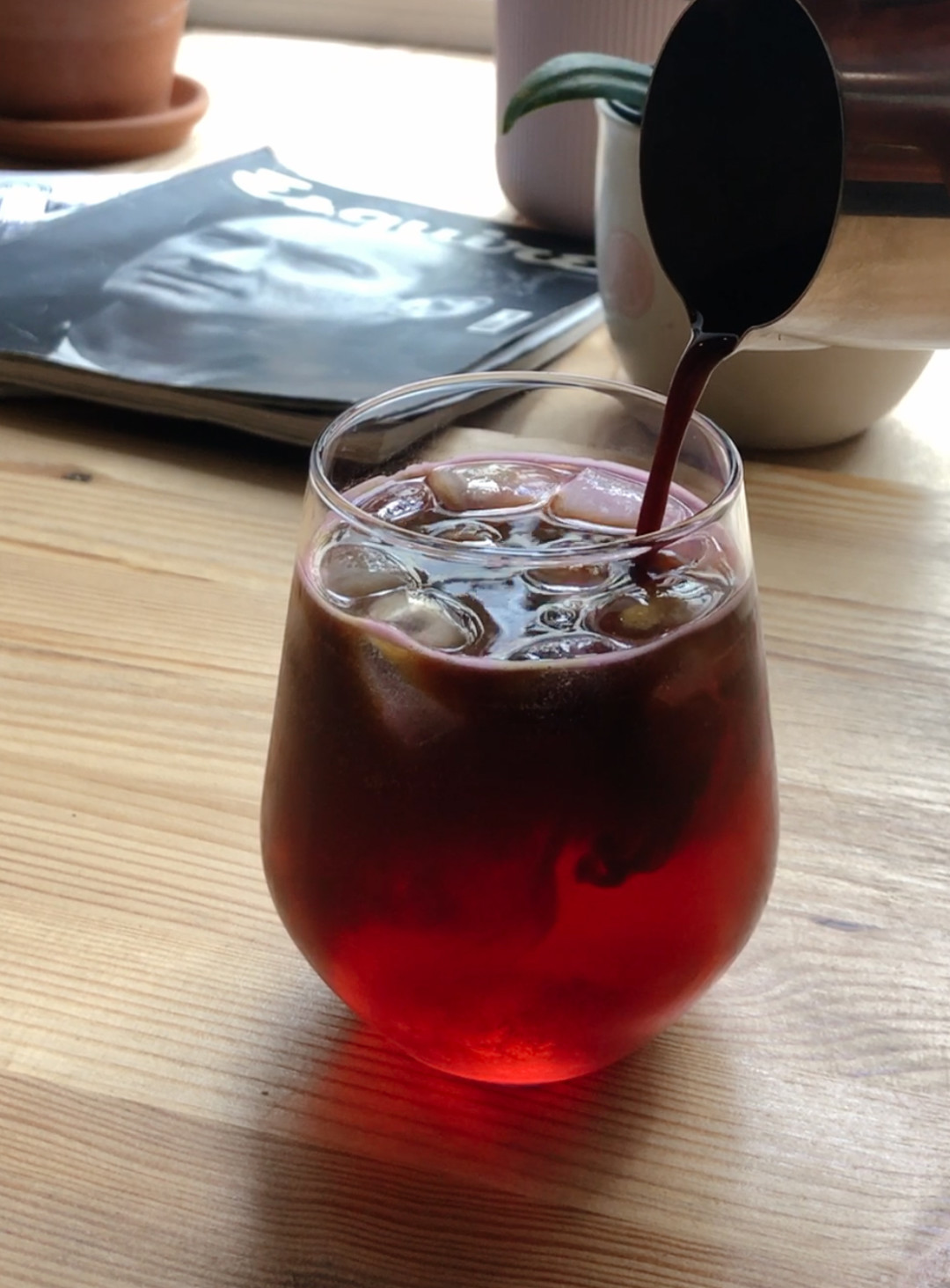 Эспрессо-тоник черноплодка-барбарис