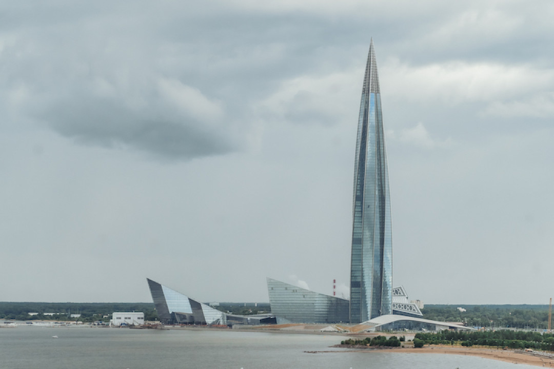 Вид на Лахта Центр с 7-го яруса