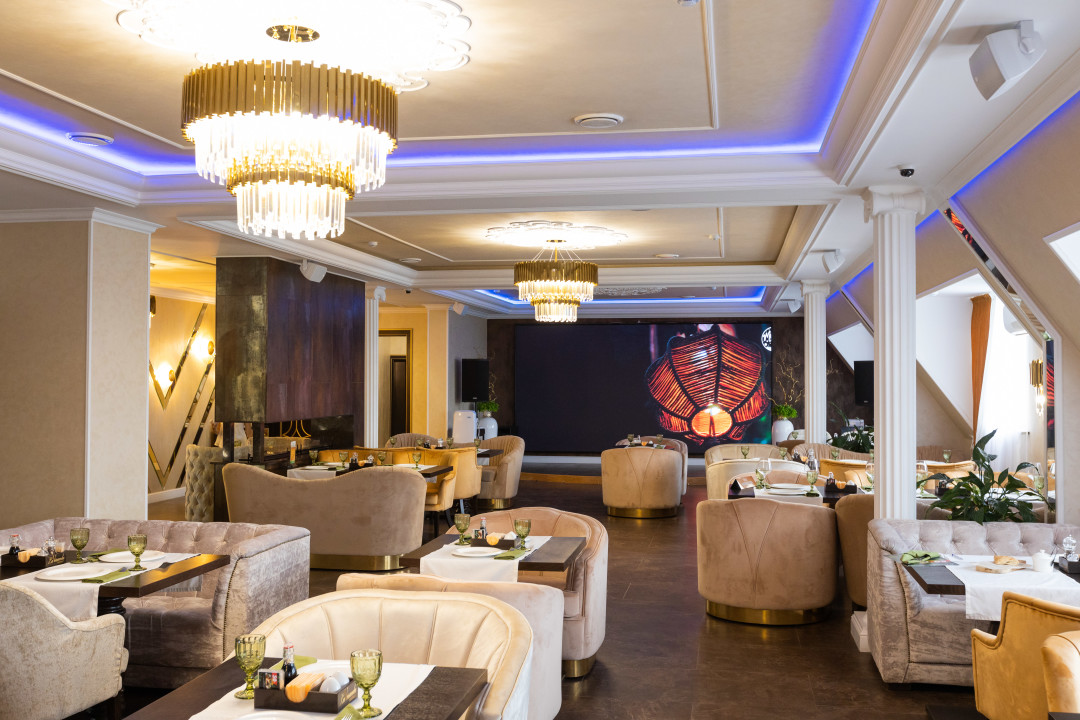 Основной зал на 80 гостей