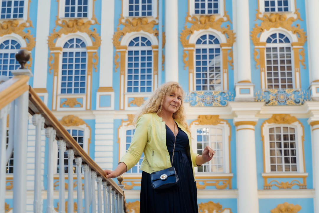 Лариса Луговская