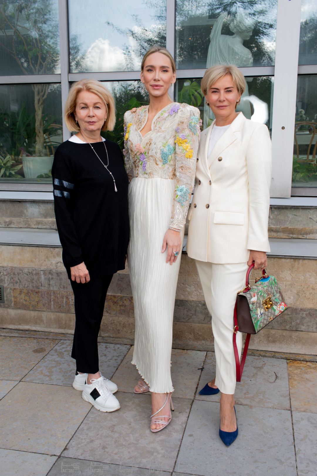 Екатерина Смольникова, Юлия Пашковская. Елена Гороховская