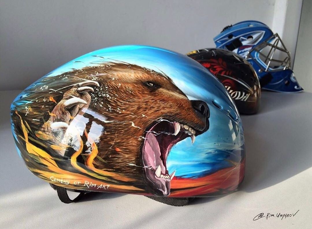 Шлем для Семена Елистратова, олимпийского чемпиона по шорт-треку