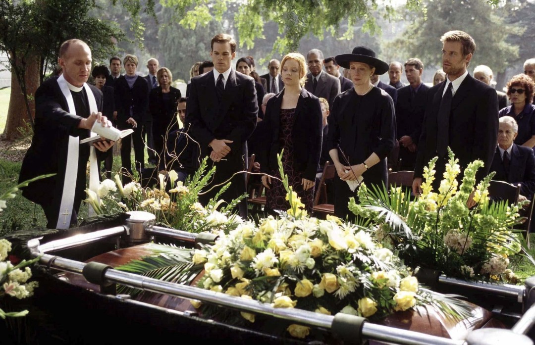 Кадр из сериала Six Feet Under