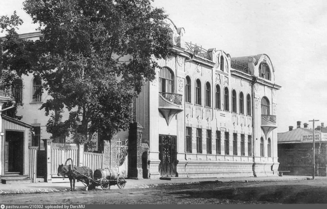 Особняк купца Костерина, пересечение улиц Пушкина и Карла Маркса