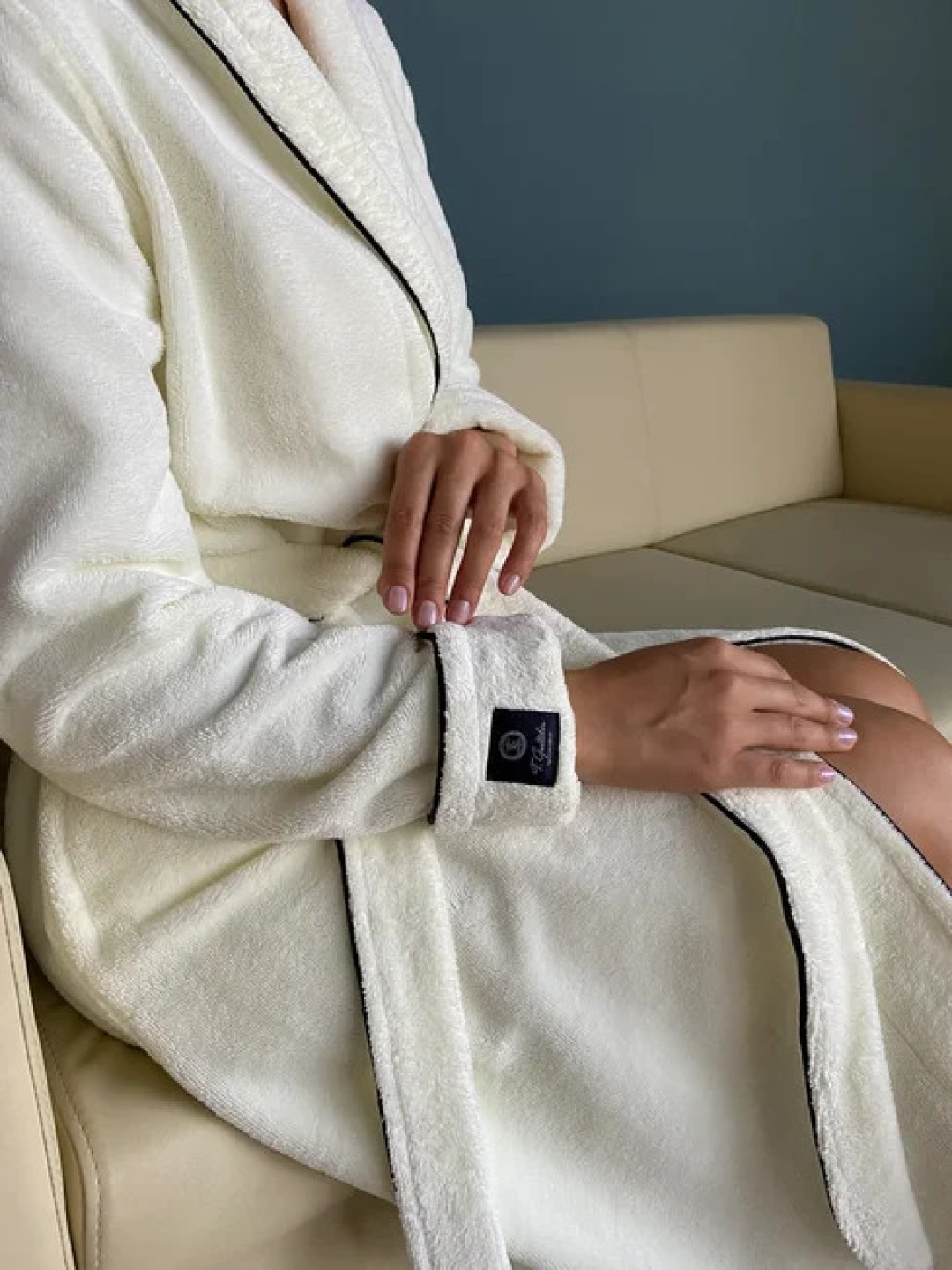 Халат, 5500 рублей.