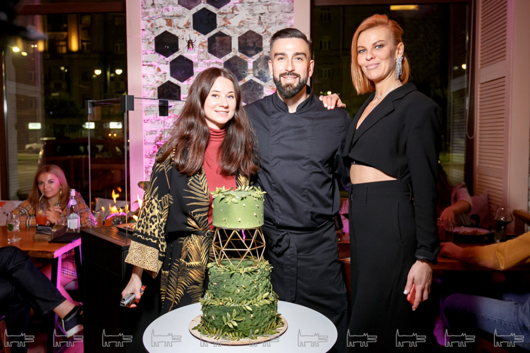 Стеси Дюбуа, Денис Прохоров, Виталия Долинская