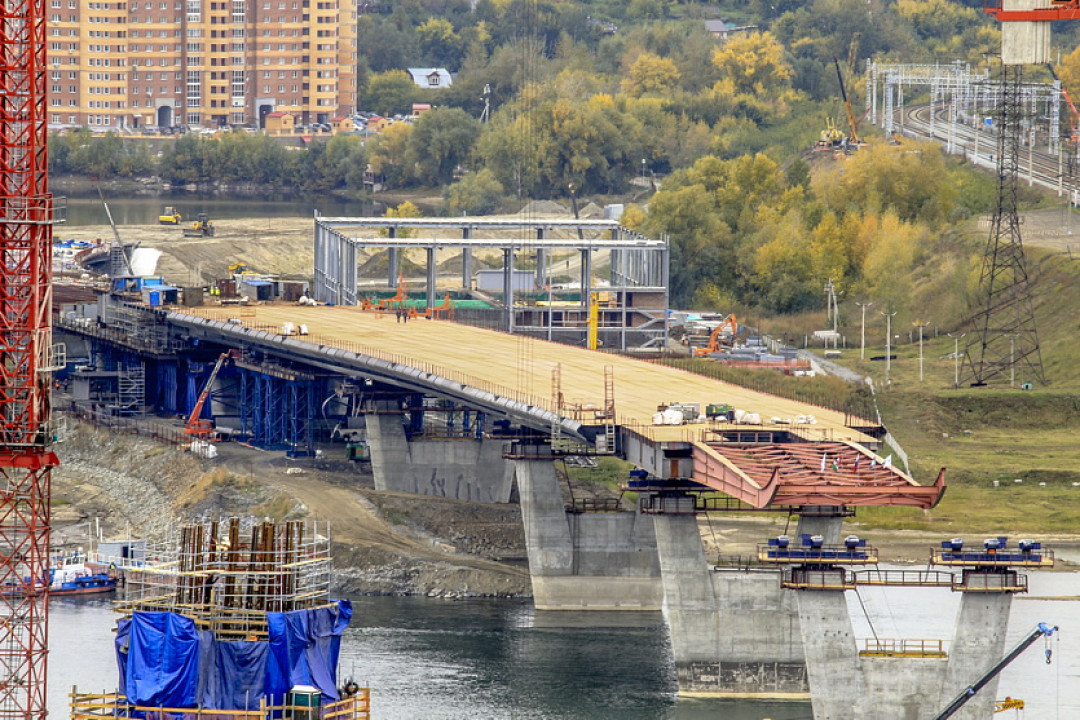 Пилоны моста на Пилоны моста на