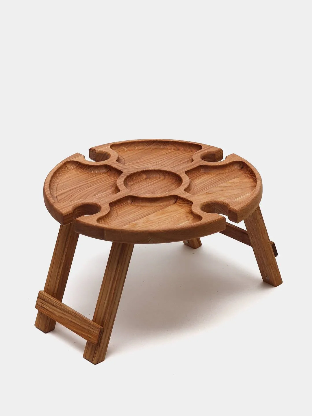 Деревянный складной столик-поднос «Для друзей» из натурального дуба. 2500 руб.