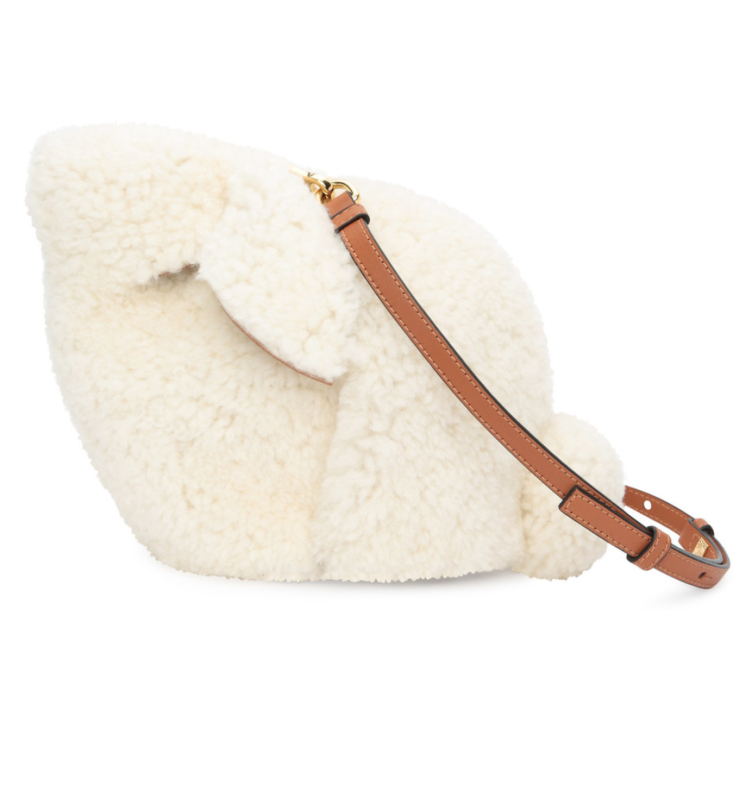 Loewe, Babochka, Невский пр., 36, 152, 153, 81 800 руб.