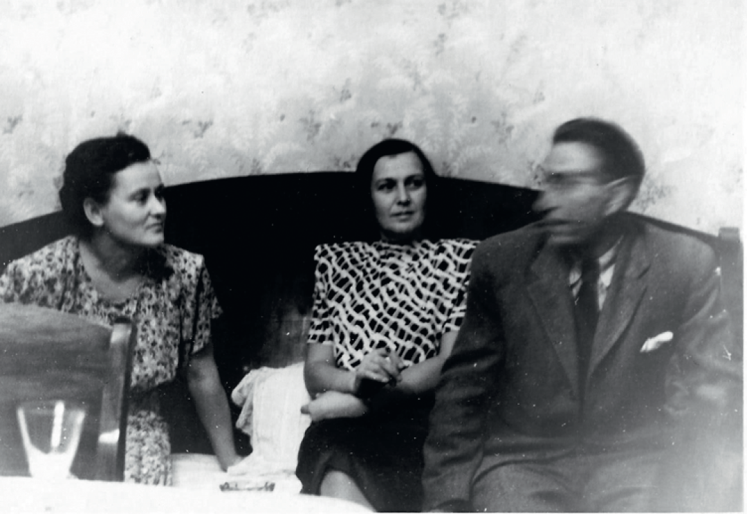 Натан Альтман с Ириной Тернавцевой у Румянцевых. 1952. Фото из собрания семьи Малаховских