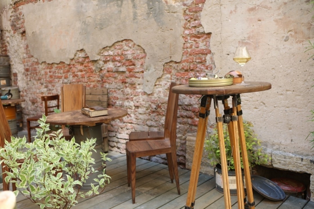 Двор киностудии «Лендок»