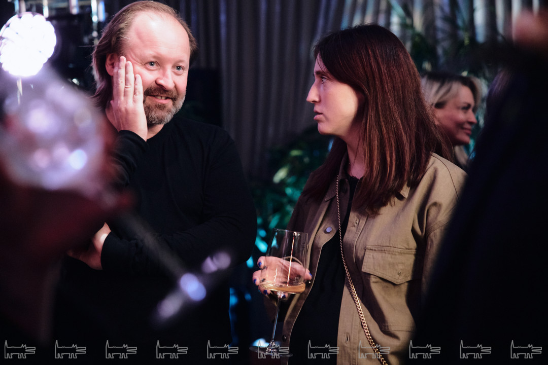 Денис Милованов, Вера Один