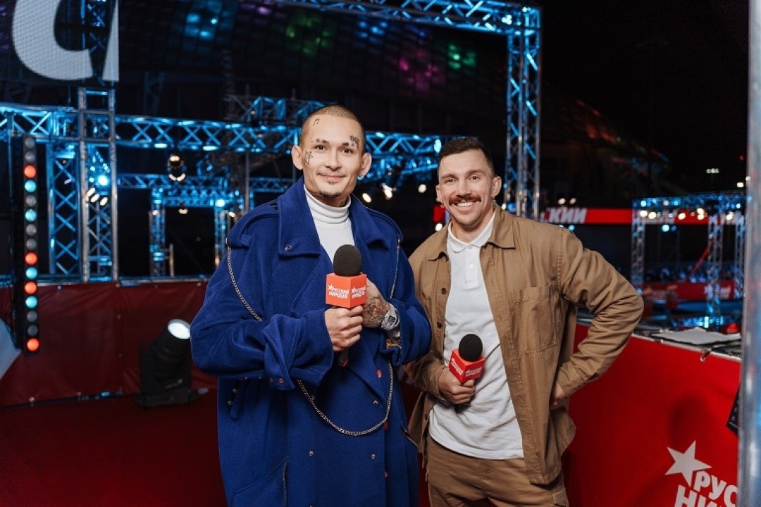 Моргенштерн и Василий Артемьев Василий Артемьев, ведущий шоу, бывший капитан сборной России по регби: «Все наши участники с абсолютно разным